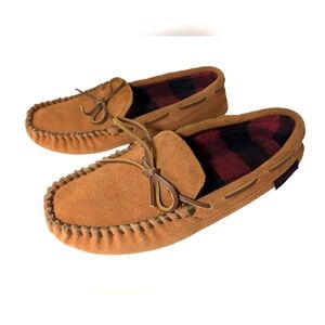 5/$25...Size 8 Canadiana Slippers - New never worm